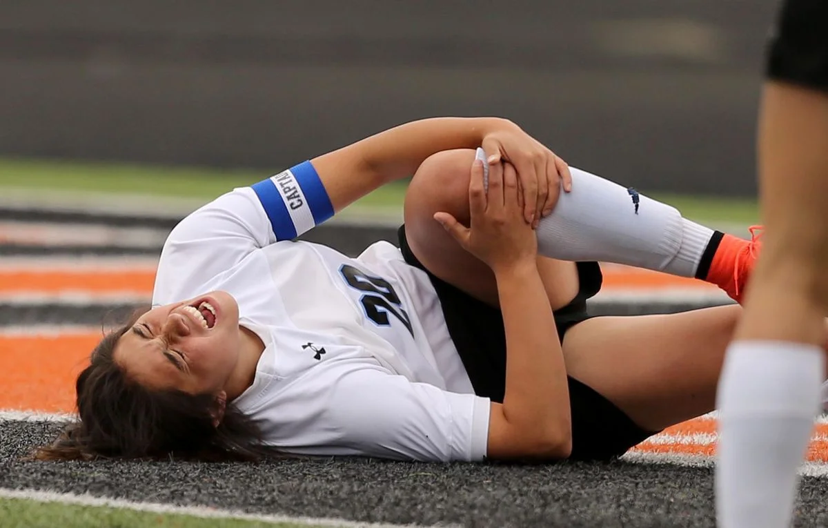 Preventing Knee Pain in Female Youth Soccer Players